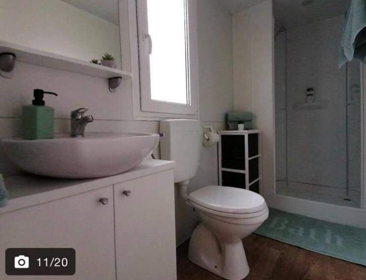 Apartman As Pirovac Eksteriør billede