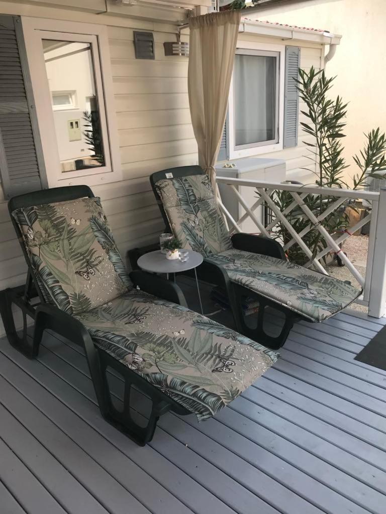 Apartman As Pirovac Eksteriør billede